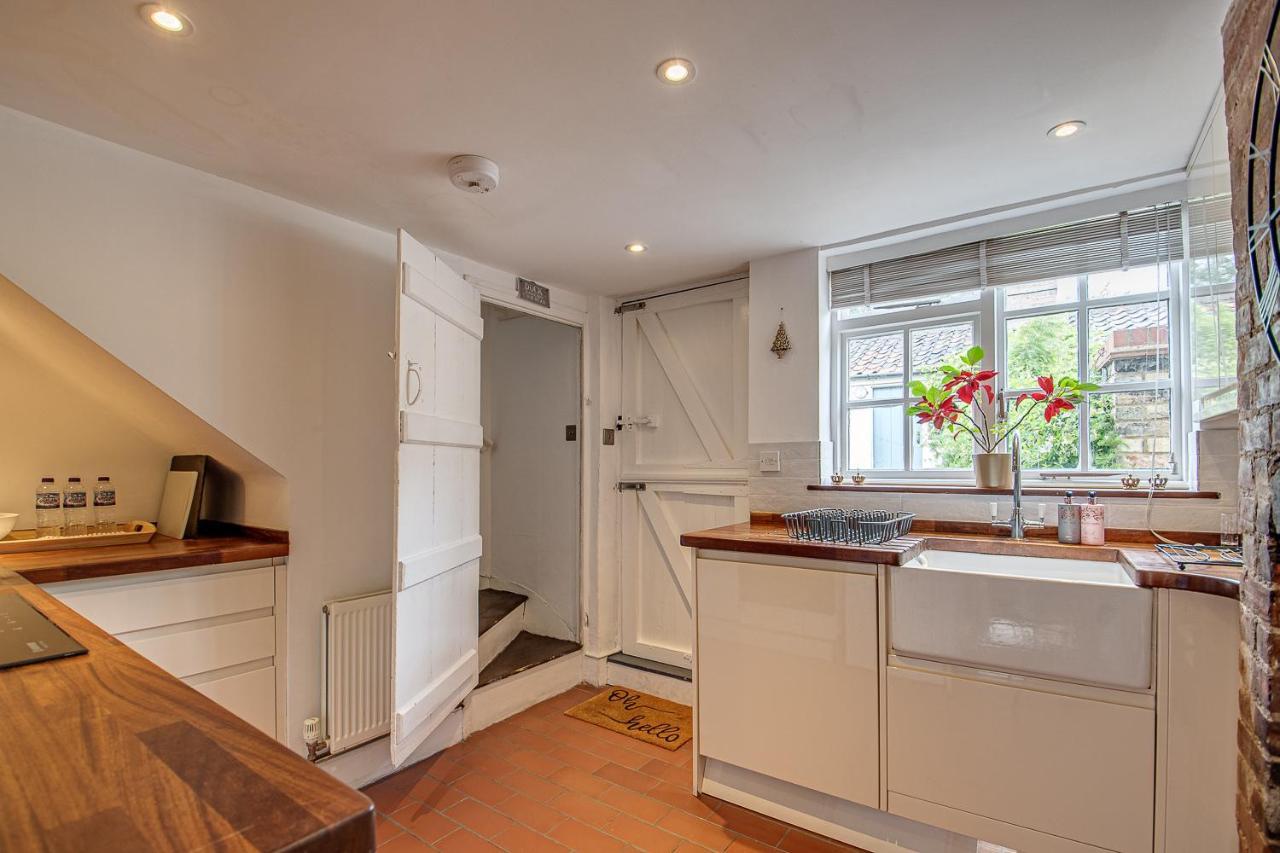Sweet & Cosy 10 Bridewell Cottage With Parking Available Upon Request Bury St. Edmunds Ngoại thất bức ảnh