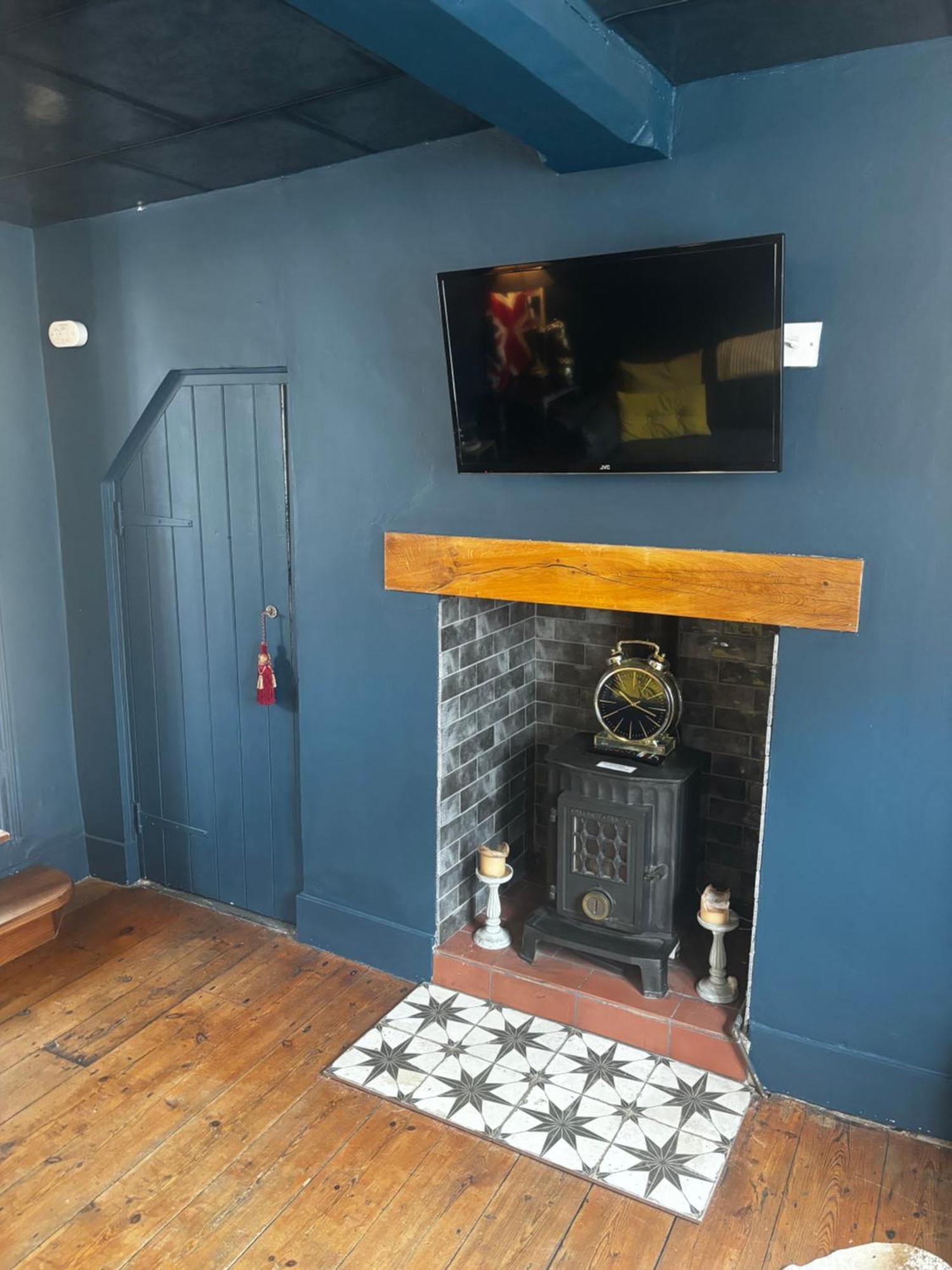 Sweet & Cosy 10 Bridewell Cottage With Parking Available Upon Request Bury St. Edmunds Ngoại thất bức ảnh