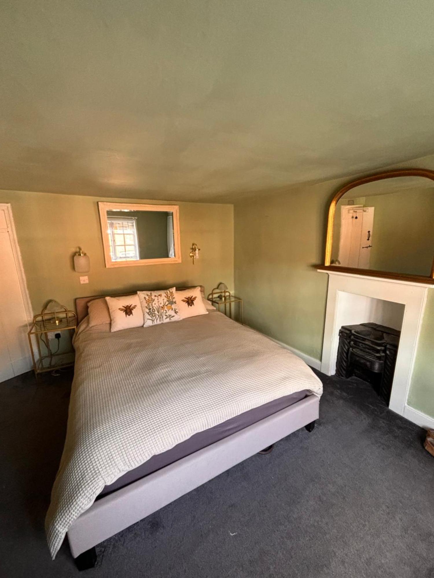 Sweet & Cosy 10 Bridewell Cottage With Parking Available Upon Request Bury St. Edmunds Ngoại thất bức ảnh