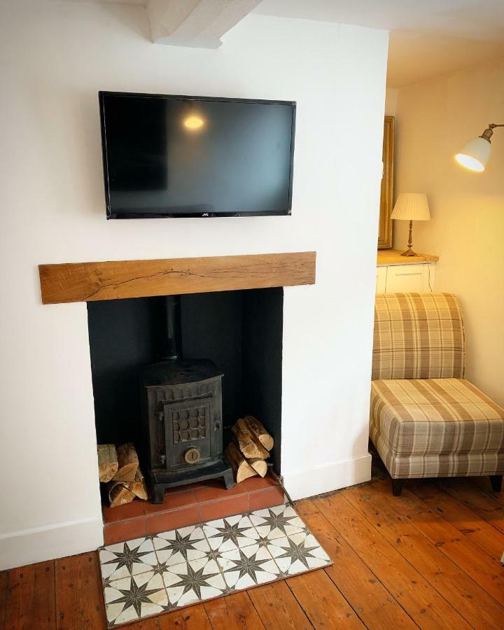 Sweet & Cosy 10 Bridewell Cottage With Parking Available Upon Request Bury St. Edmunds Ngoại thất bức ảnh