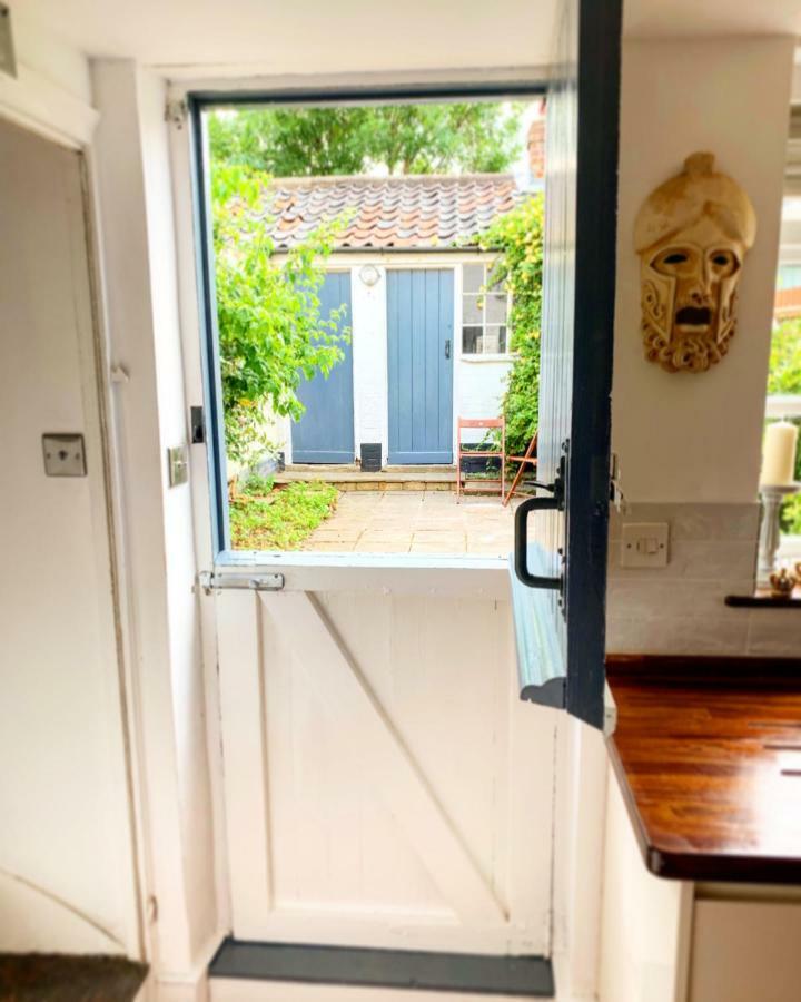 Sweet & Cosy 10 Bridewell Cottage With Parking Available Upon Request Bury St. Edmunds Ngoại thất bức ảnh