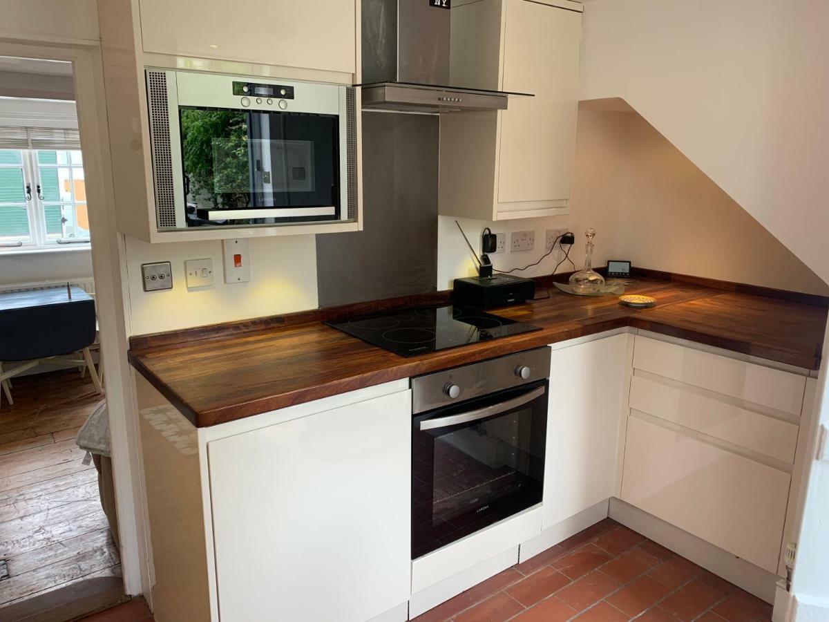 Sweet & Cosy 10 Bridewell Cottage With Parking Available Upon Request Bury St. Edmunds Ngoại thất bức ảnh