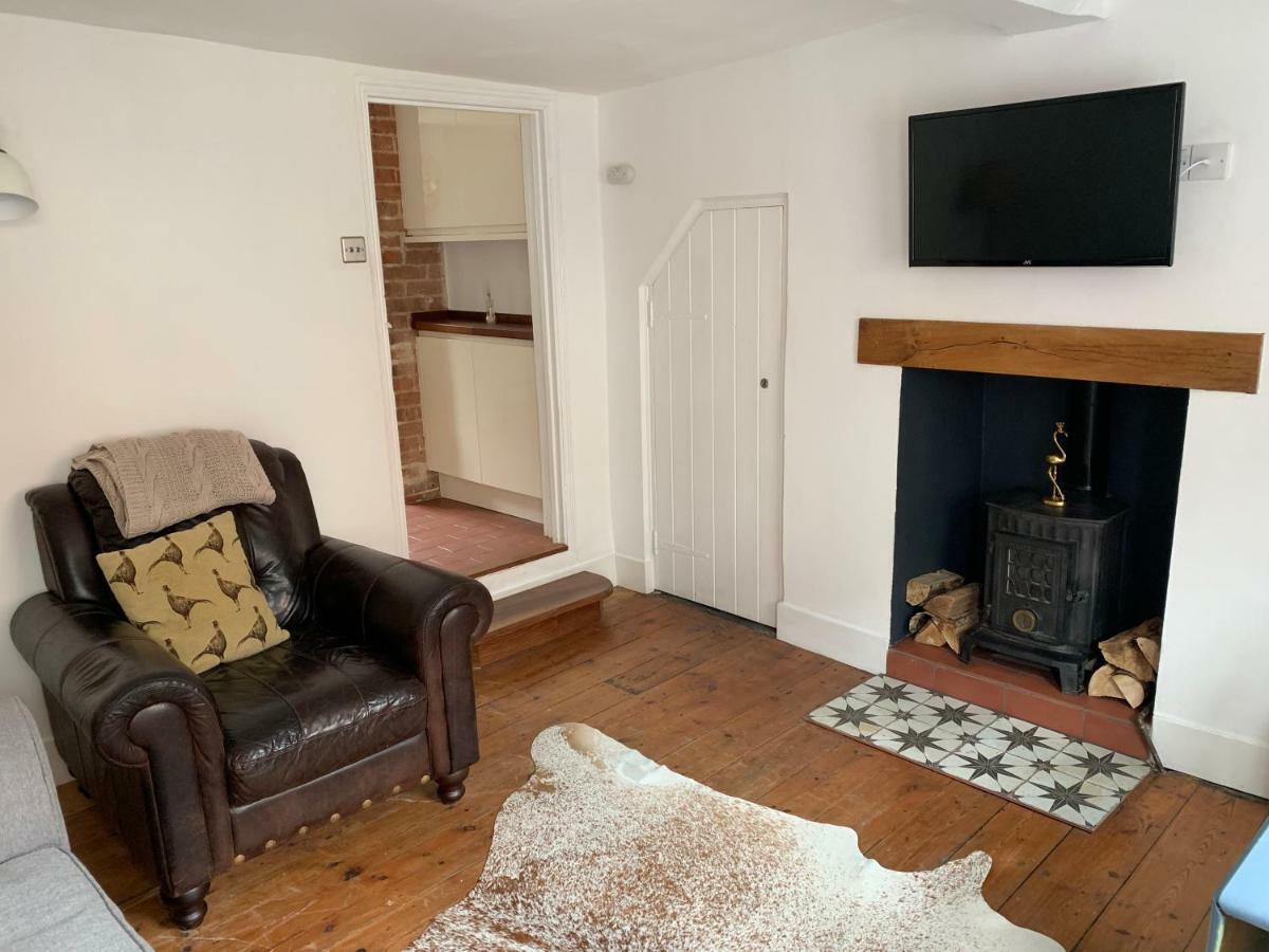 Sweet & Cosy 10 Bridewell Cottage With Parking Available Upon Request Bury St. Edmunds Ngoại thất bức ảnh